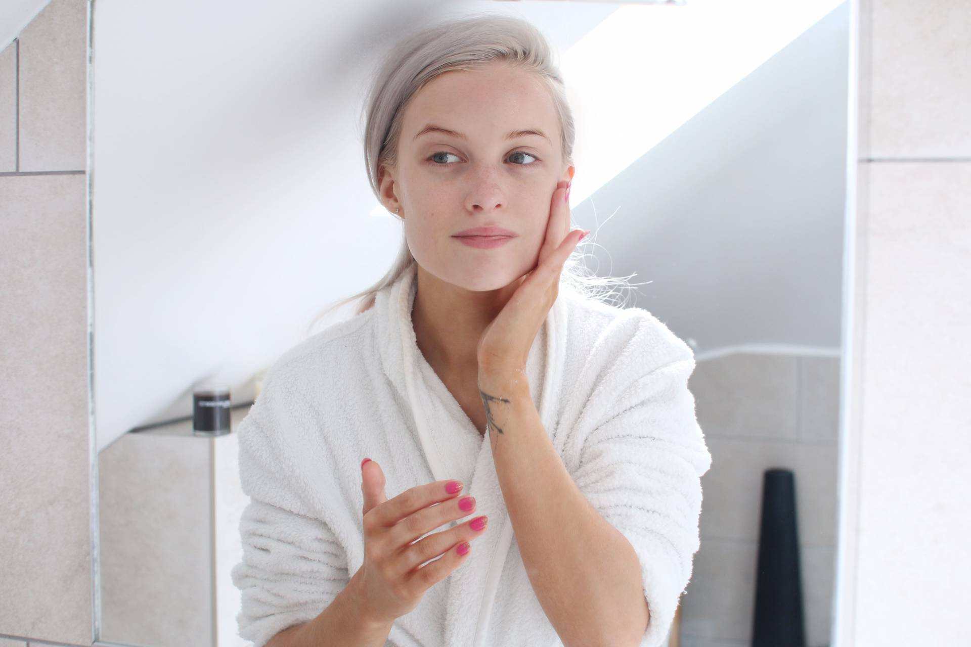 caudalie cleansing oil inthefrow