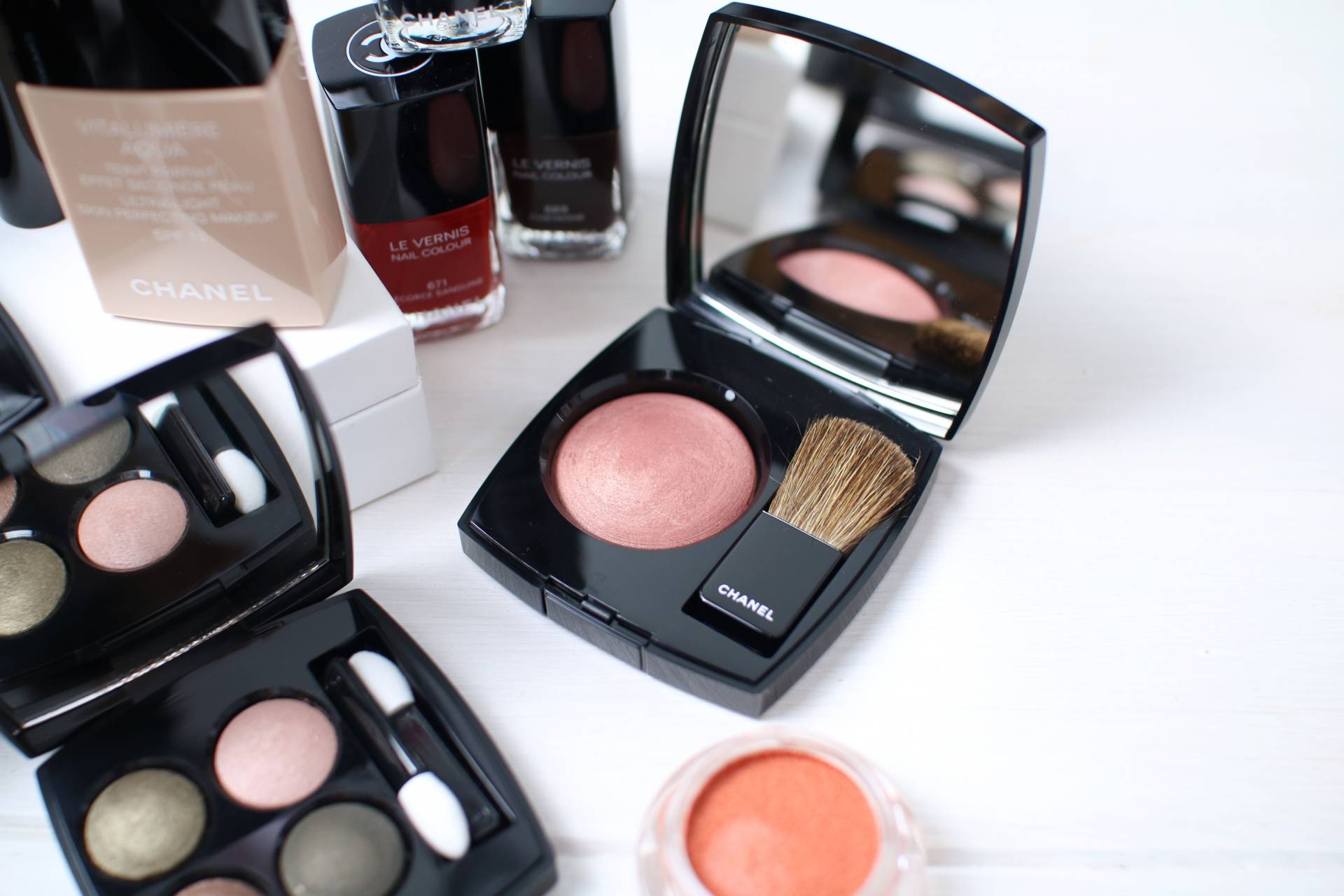 chanel autumn beauty inthefrow.com