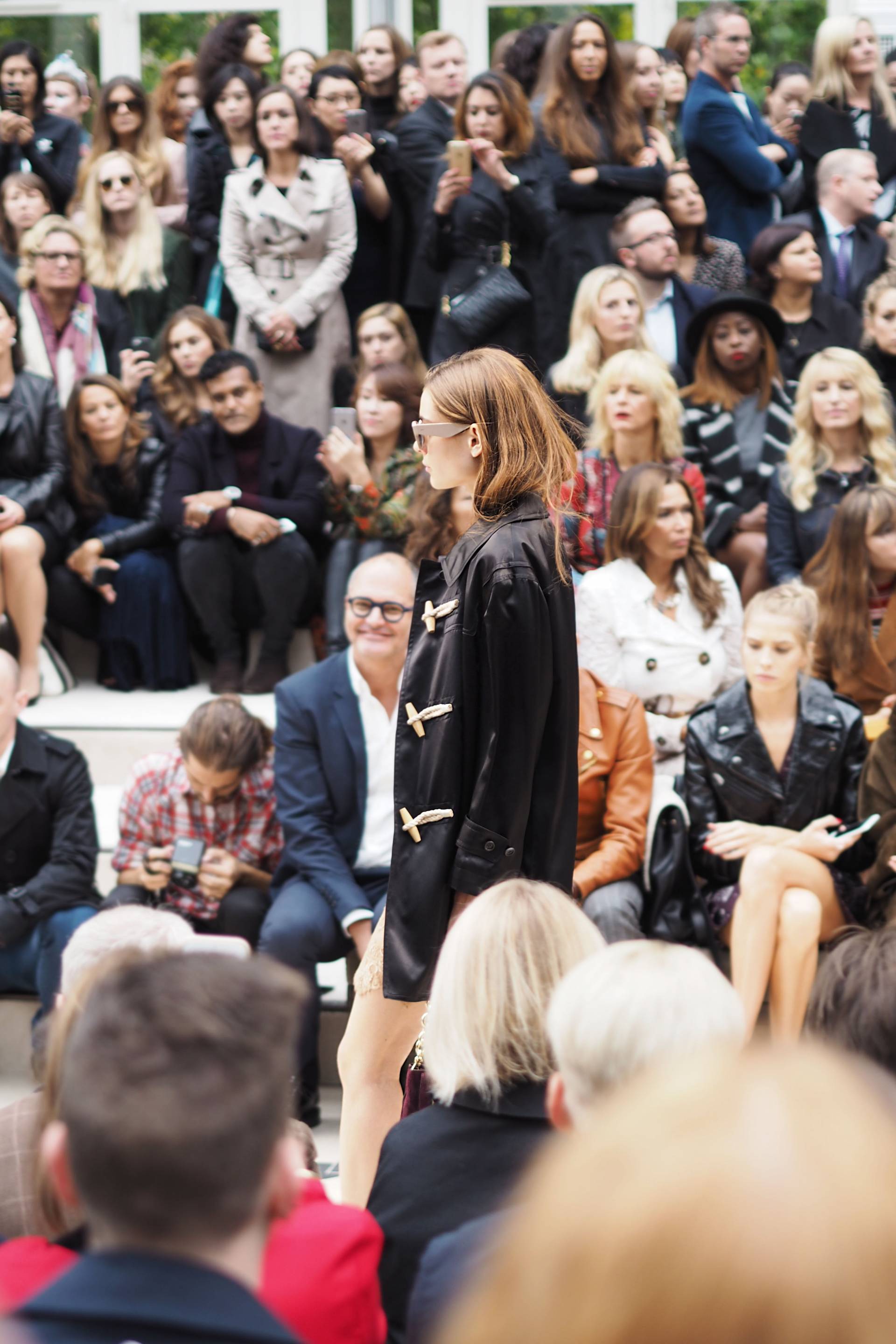Burberry Spring/Summer 2016 London Fashion Week Runway inthefrow.com