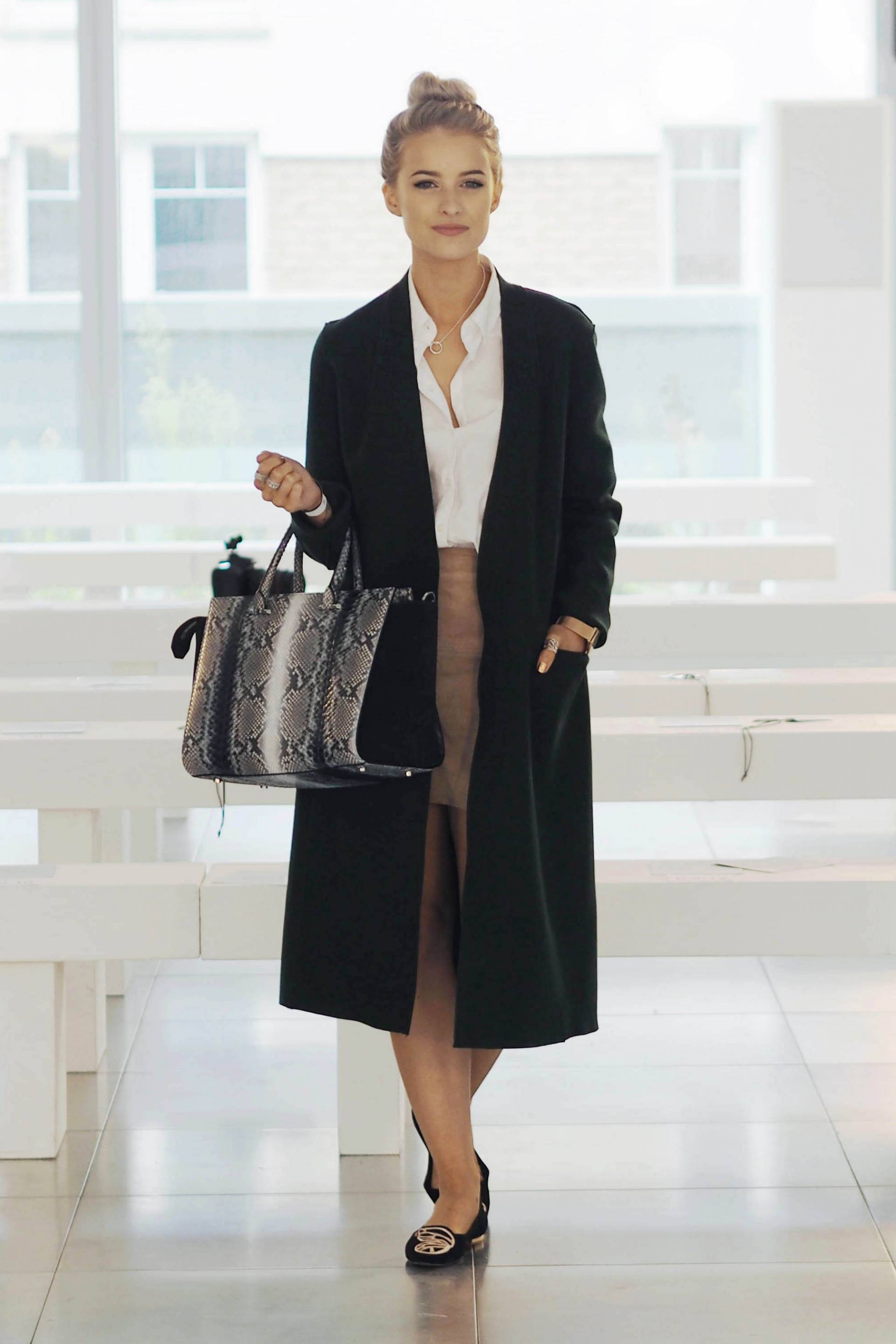 Amanda Wakeley London Fashion Wek Spring Summer 2016 Inthefrow.com