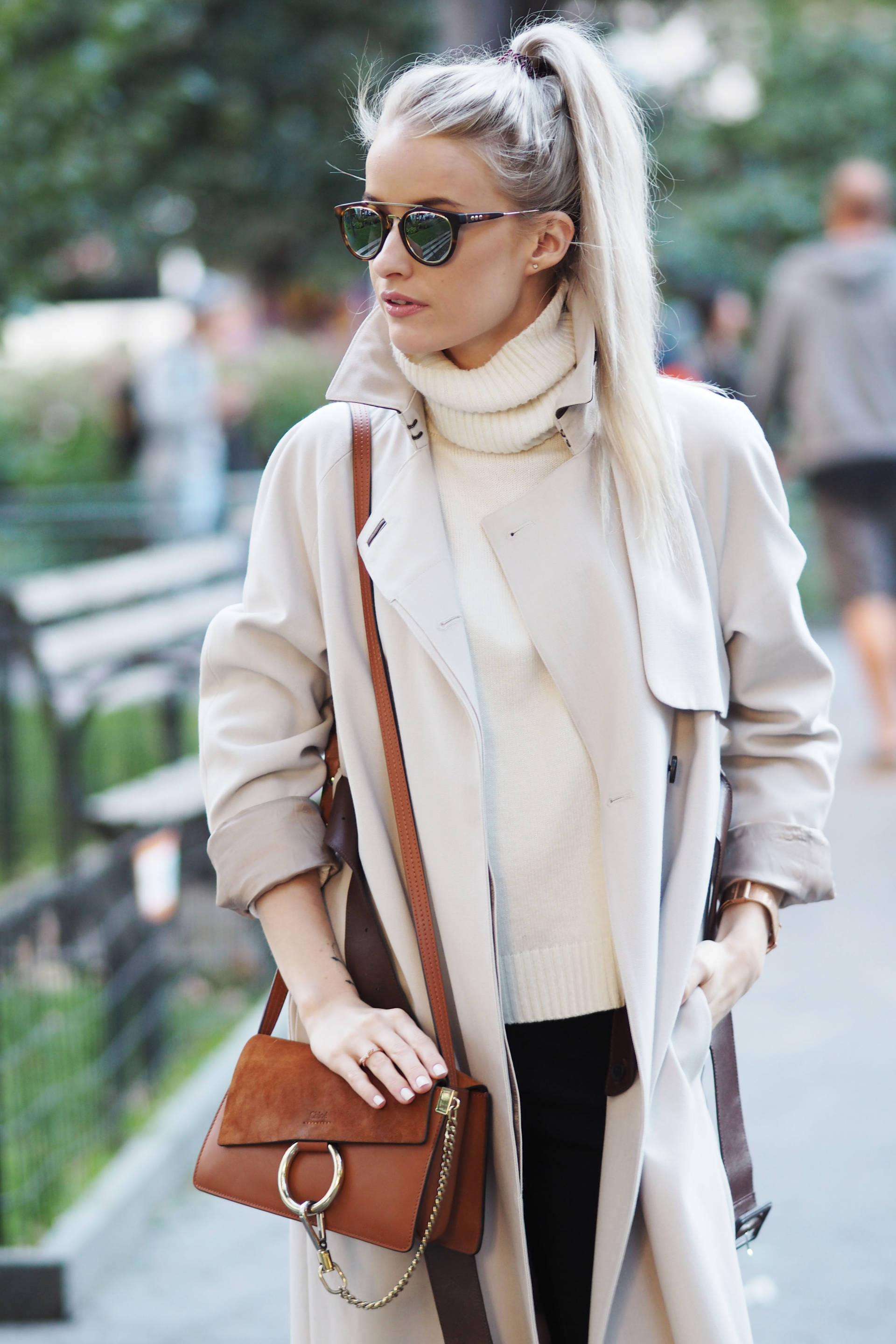 aquascutumn trench, chloe faye in nyc