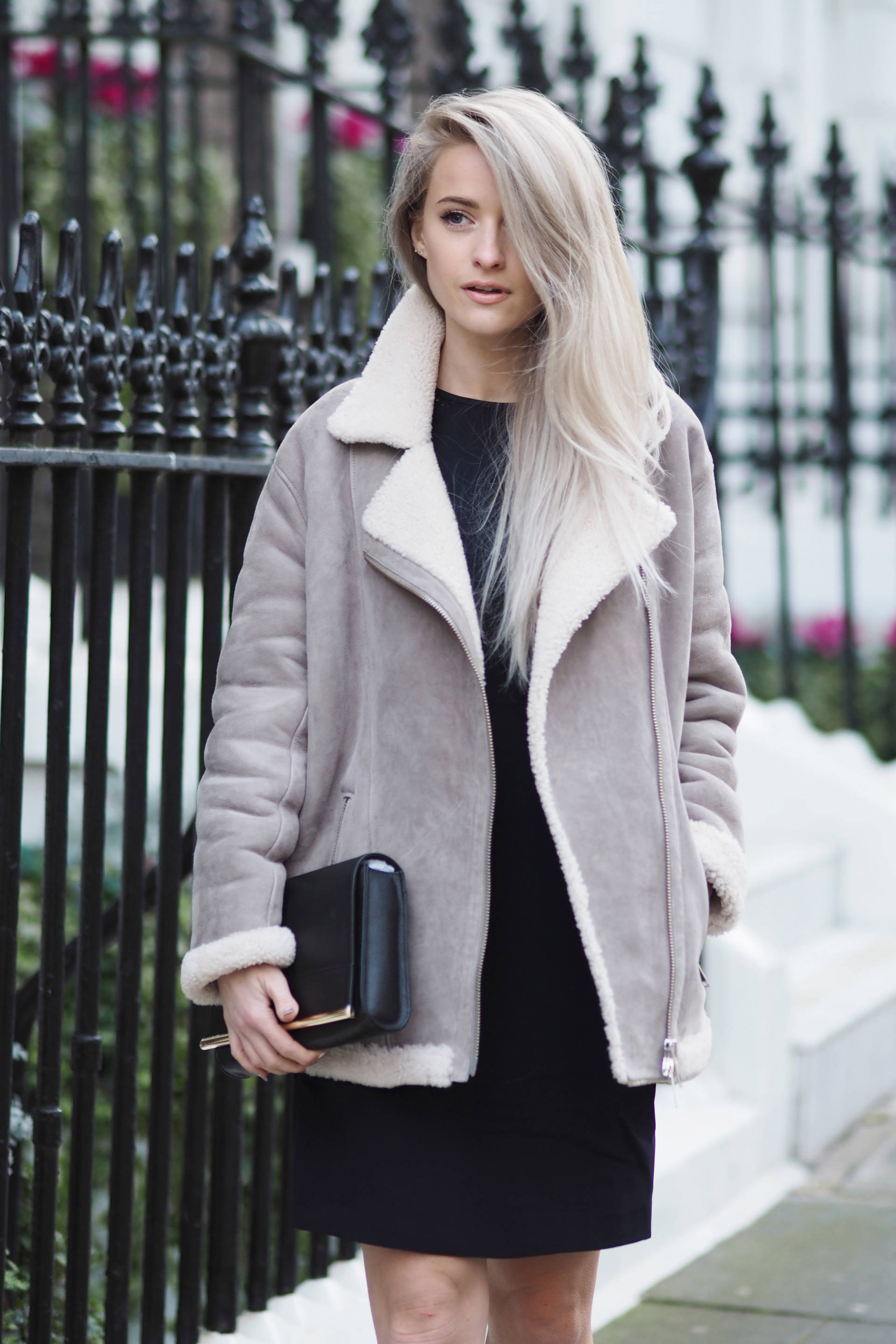 Why You Need a Pair of Winter Ankle Boots - Inthefrow