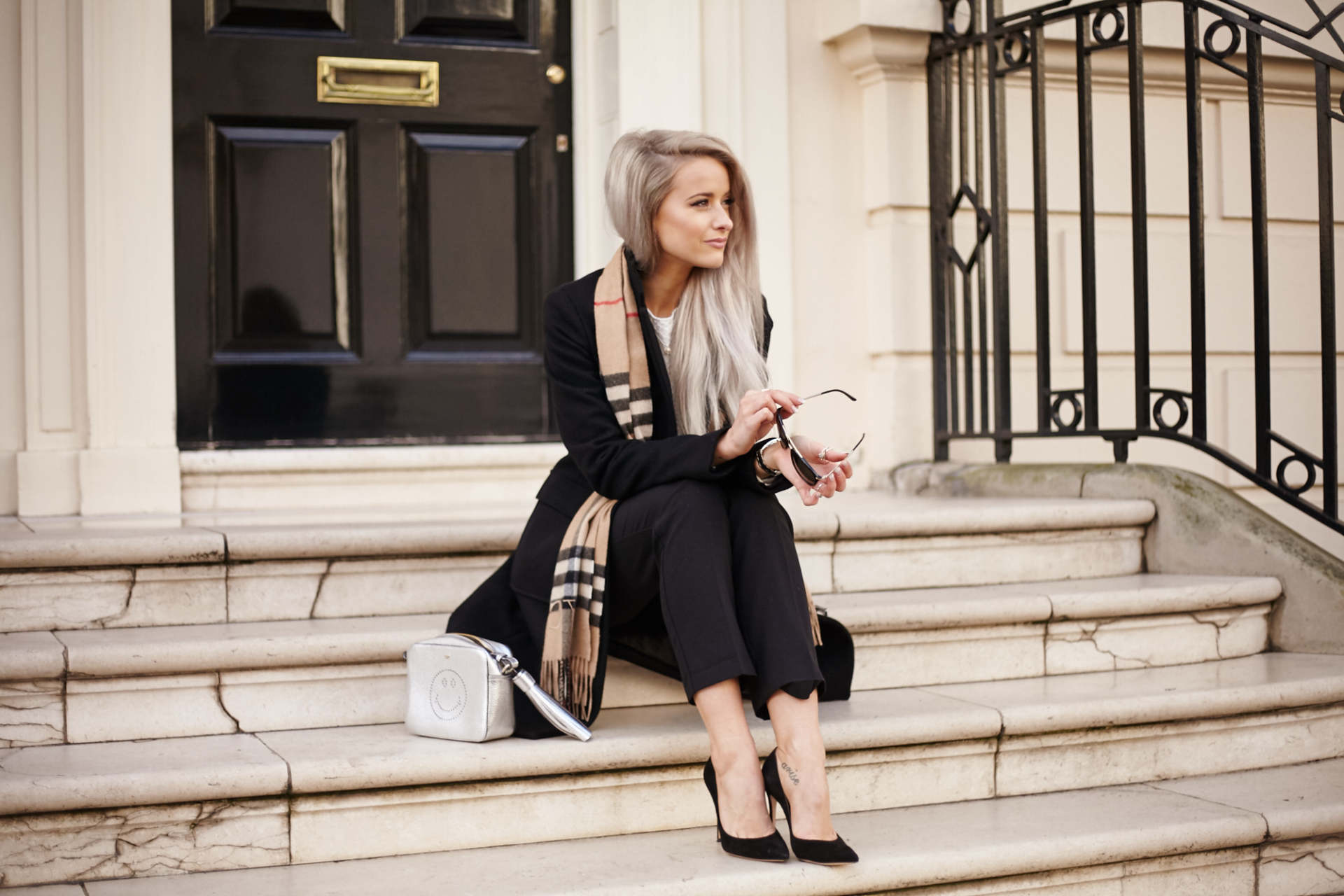 IntheFrow JanLook1 - Amber-Rose Photography 17 inthefrow burberry, anya hindmarch, maje, gianvito rossi