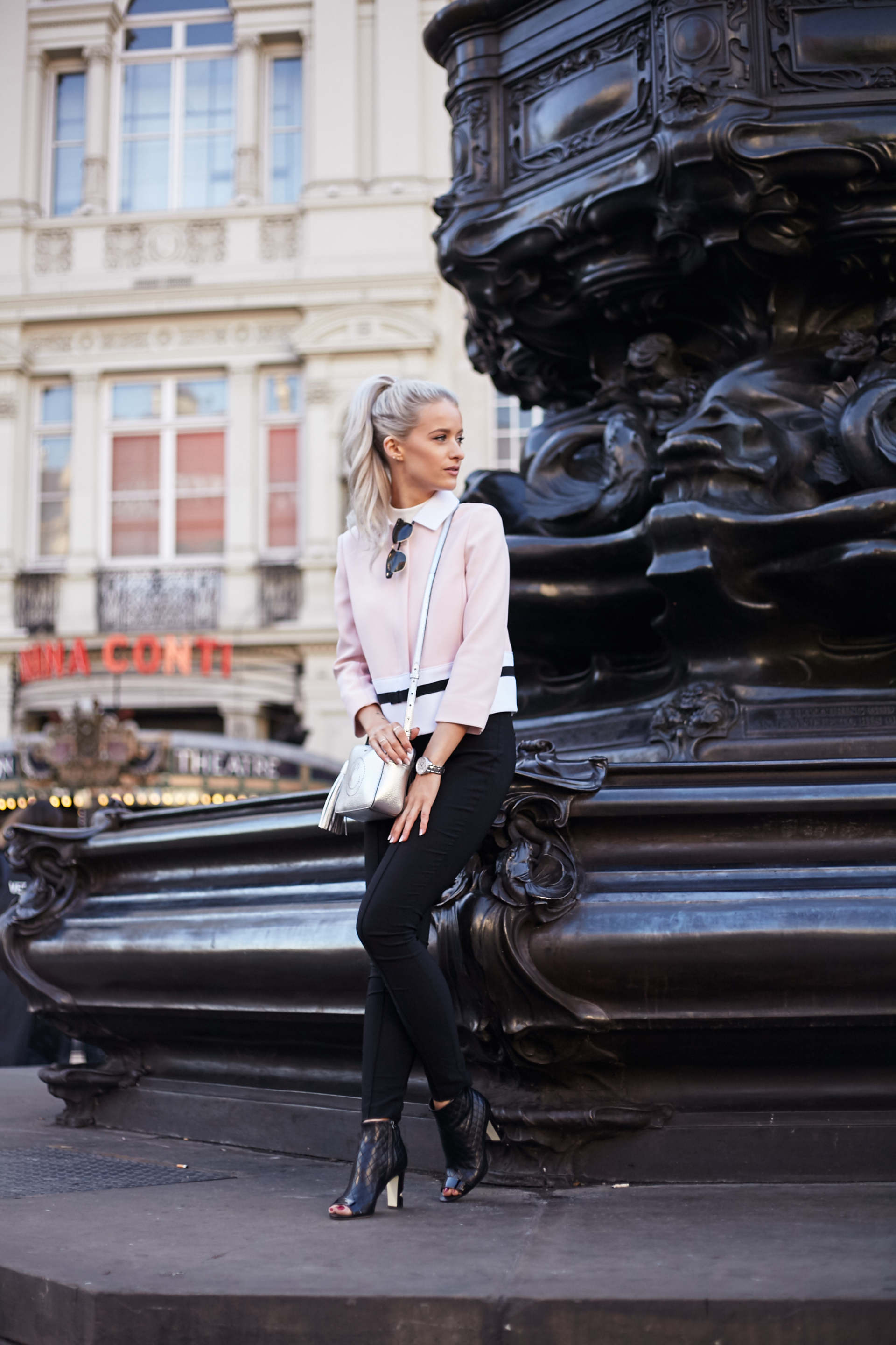 london fashion week outfit inthefrow longchamp pink jacket