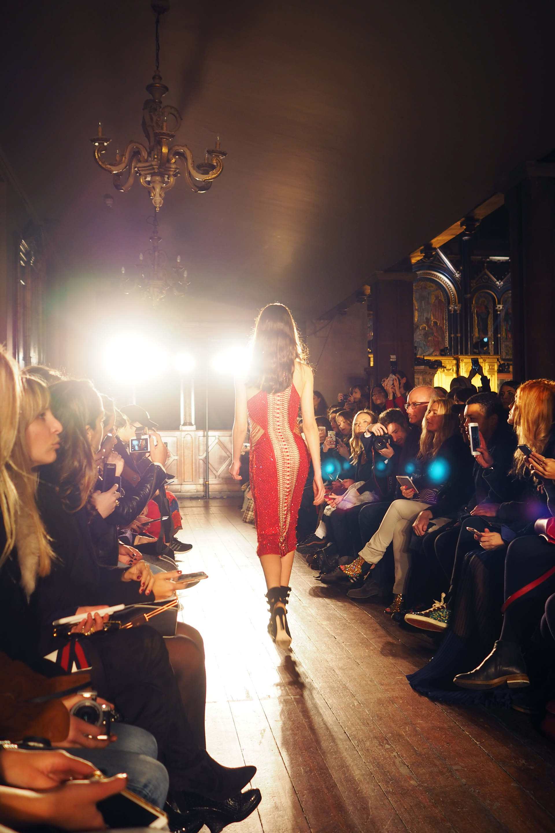 OLYMPUS DIGITAL CAMERA julien macdonald aw2016 lfw inthefrow