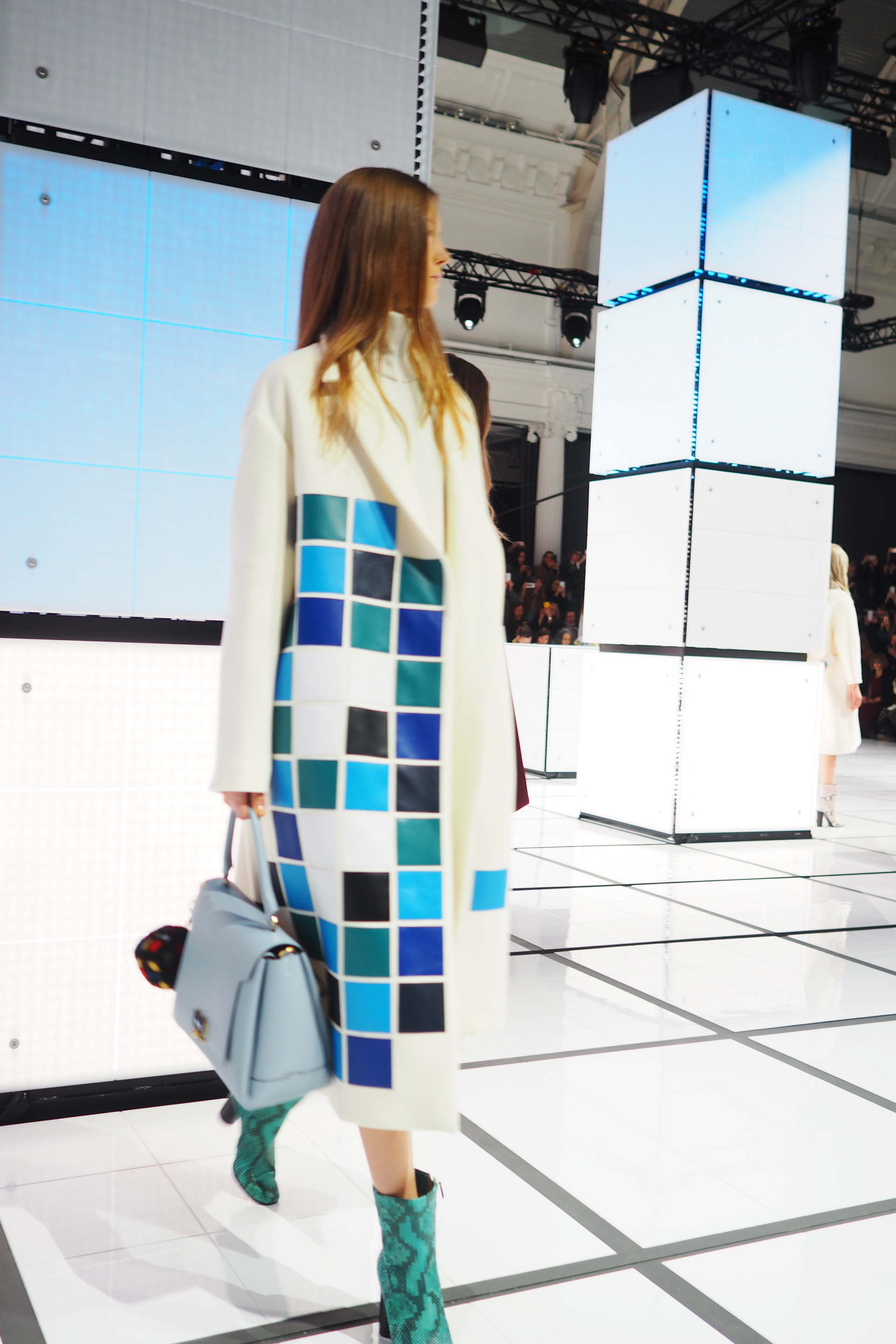 OLYMPUS DIGITAL CAMERA anya-hindmarch-LFWAW16-inthefrow-