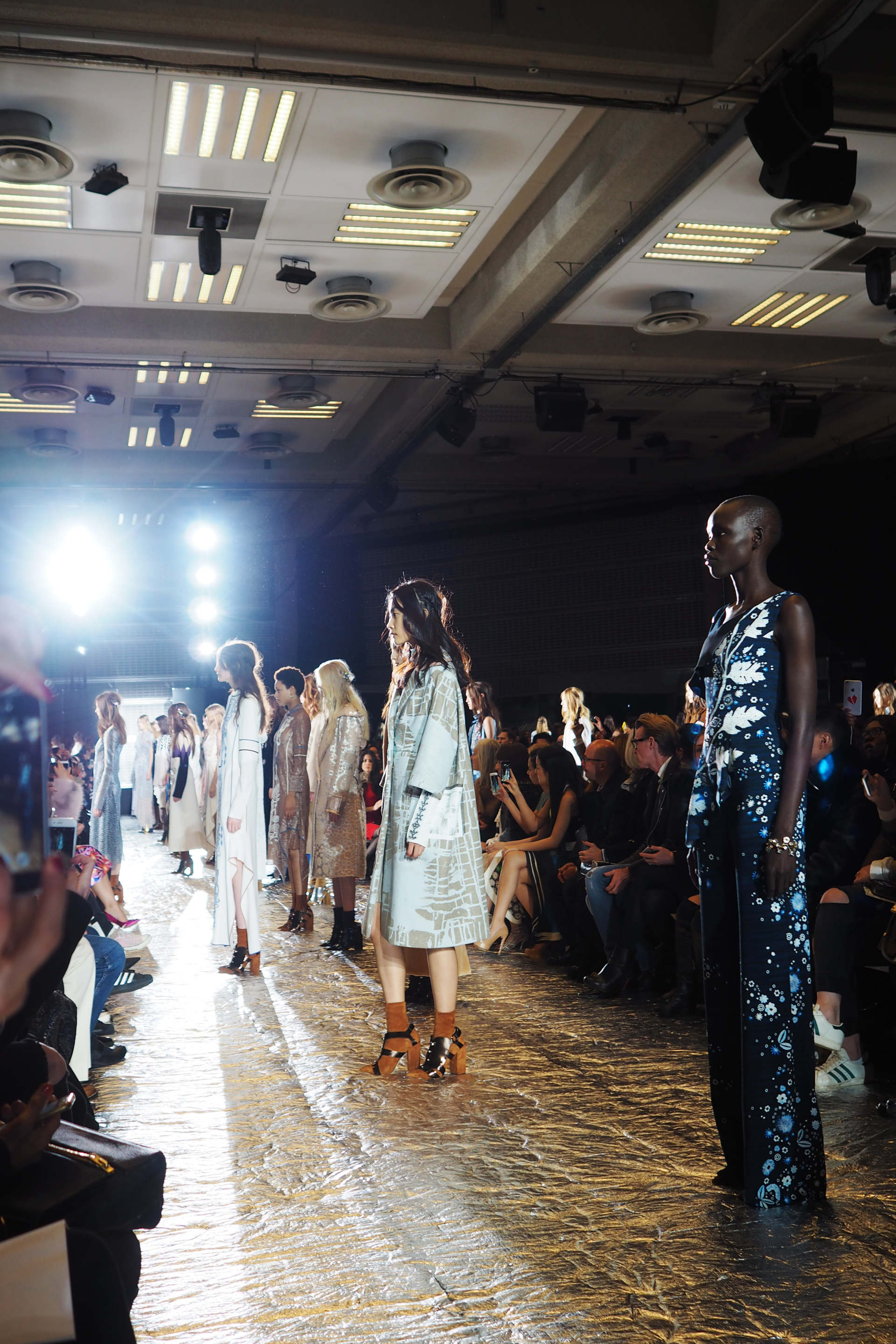 OLYMPUS DIGITAL CAMERA peter pilotto london fashion week a/w16 inthefrow