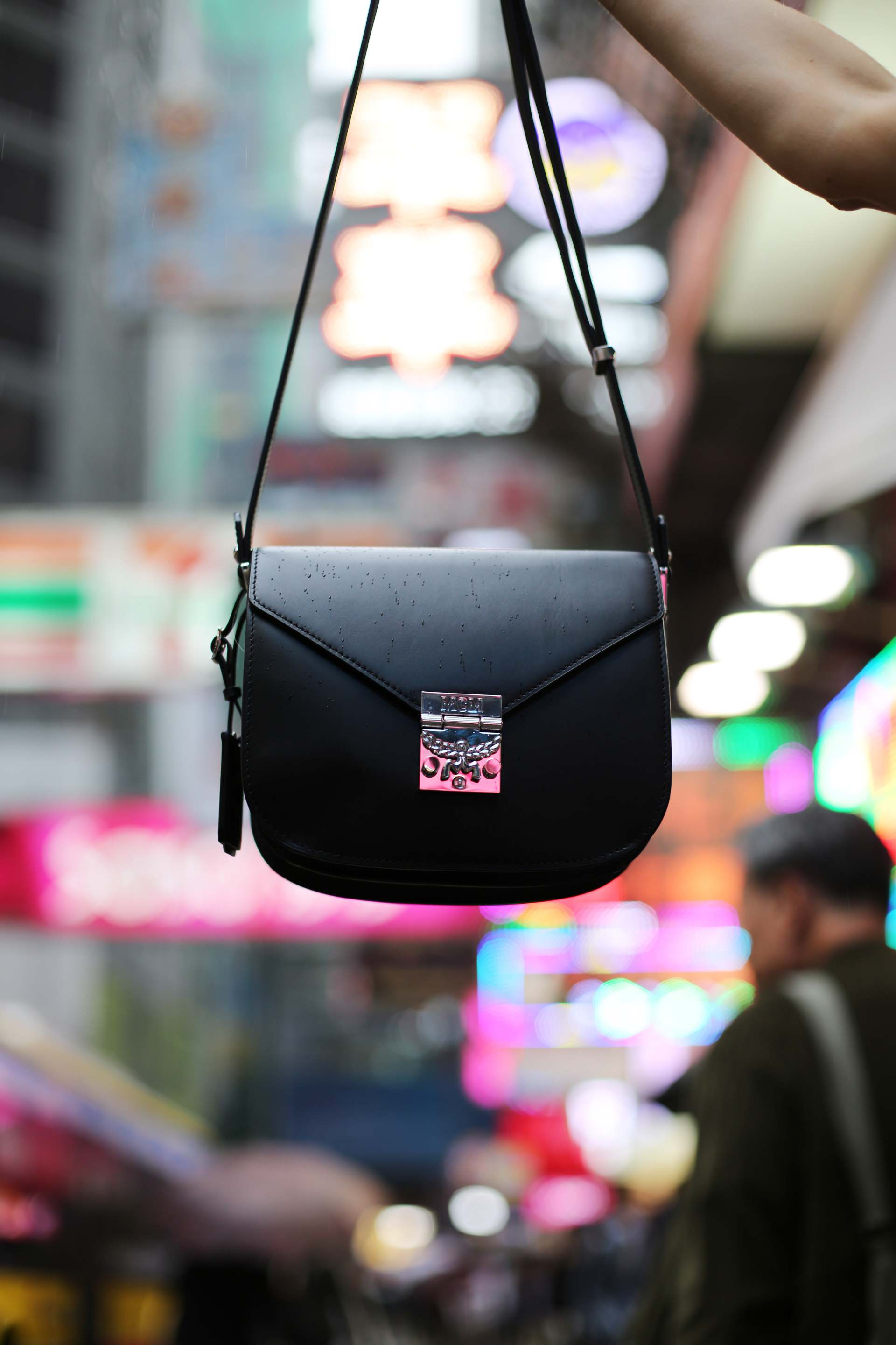 5G5A0717 inthefrow hong kong with mcm