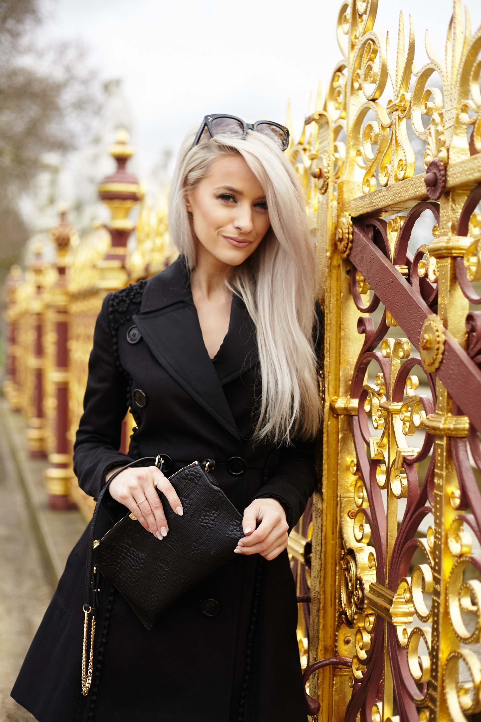 inthefrow burberry black trench coat