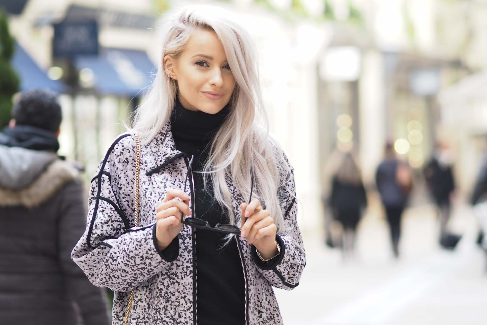 P3080413 inthefrow paris fashion week kenzo lilac leopard print jacket and valentino rockstuds in powder
