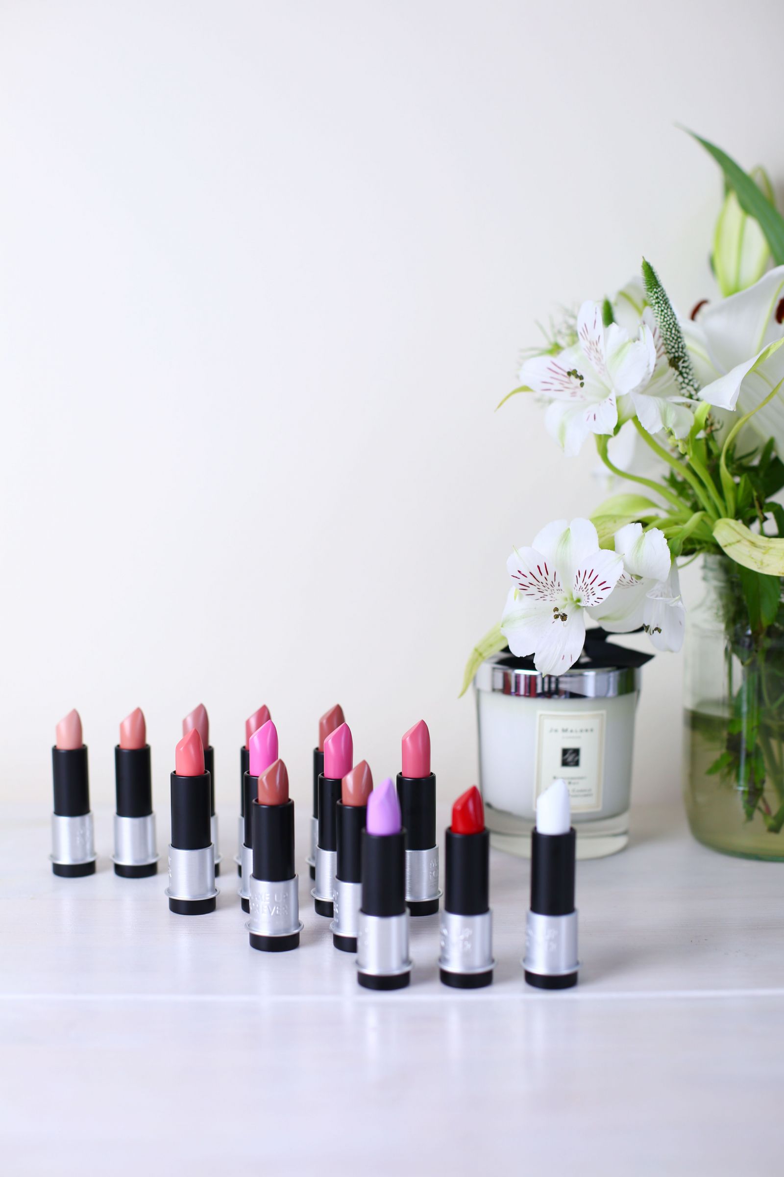 5G5A4347 makeup forever lipsticks