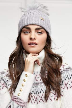 Bobble Hat Soft Grey